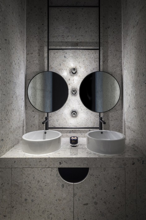 008-ALTO by Tom Dixon
