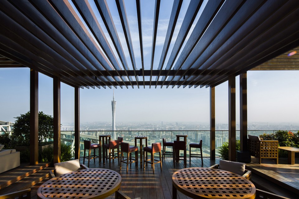 009- R&F Yingkai Square mixed-use tower by Goettsch Partners