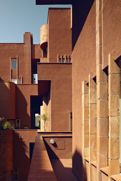 015-Walden 7 by Ricardo Bofill