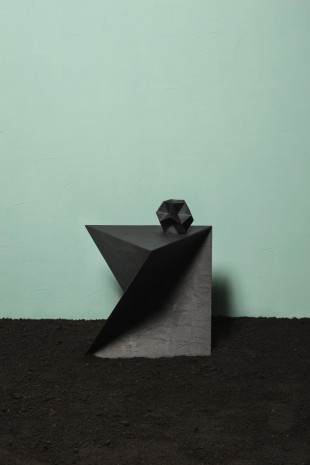 Euclid_by_Siba_Sahabi_photography_by_Lisa_Klappe_10a