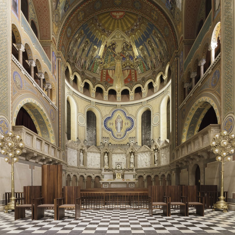 028-refurbishment of the Cathedral of Szeged
