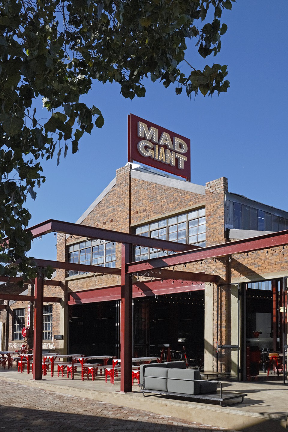 Mad Giant beer, interior by Haldane Martin-1