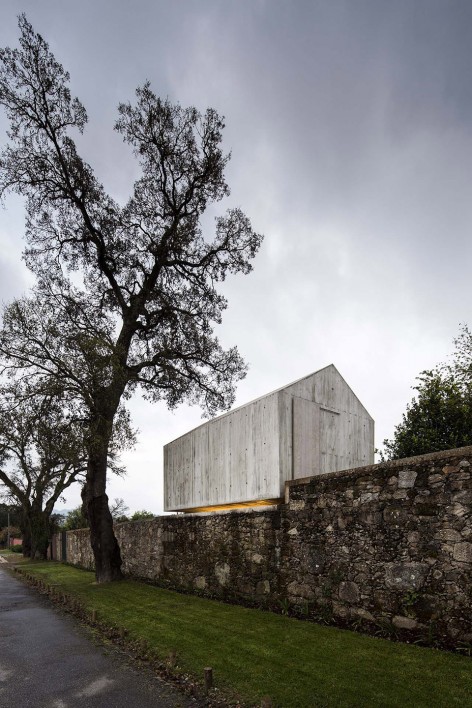 The Dovecote by AZO. Sequeira Arquitectos Associados Lda-1
