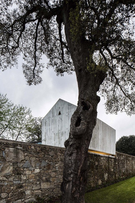 The Dovecote by AZO. Sequeira Arquitectos Associados Lda-5