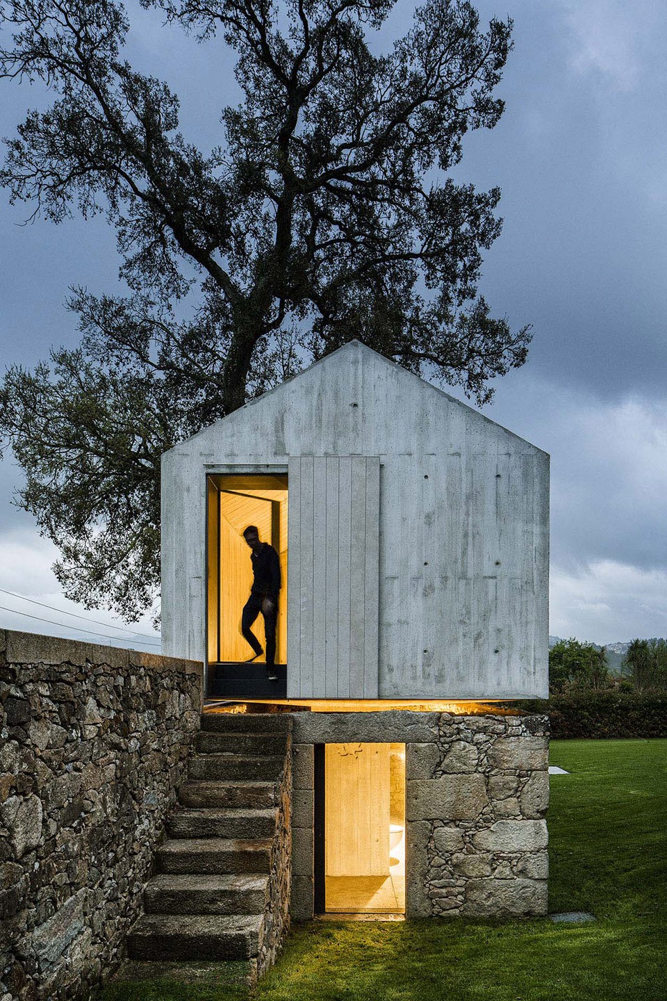 The Dovecote by AZO. Sequeira Arquitectos Associados Lda-6