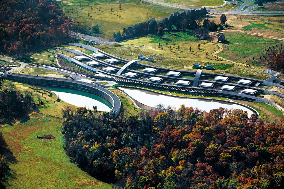 001-Howard Hughes Medical Institute1