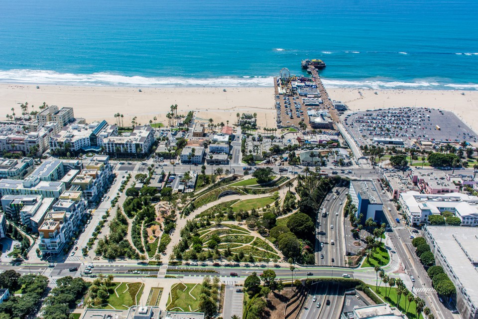 002-Tongva Park and Ken Genser Square by James Corner Field Operations