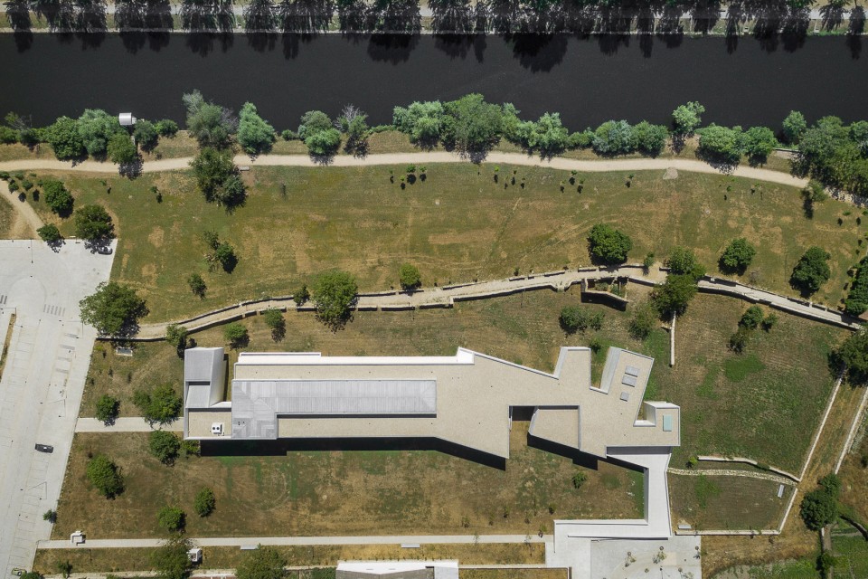 003-'Descriptive Memory' – Nadir Afonso Foundation by Álvaro Siza Vieira