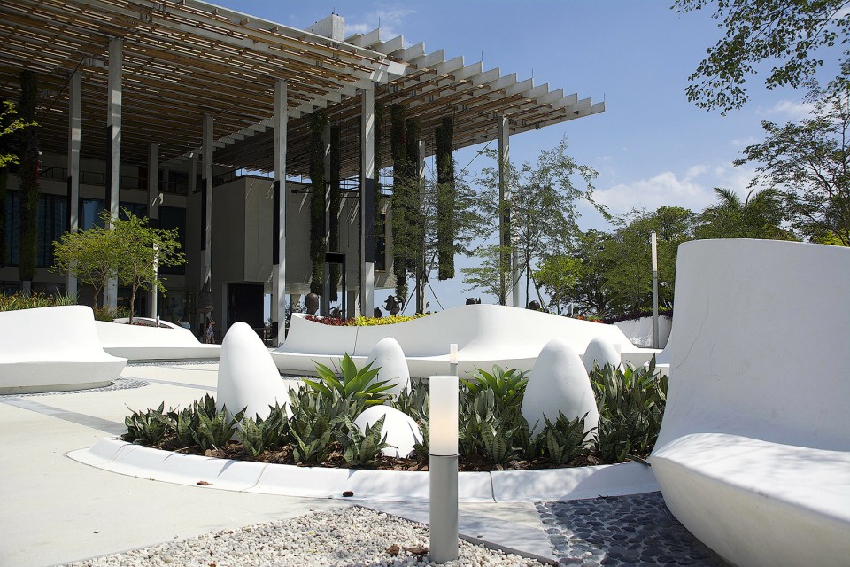 006-Knight Plaza, Miami by James Corner Field Operations