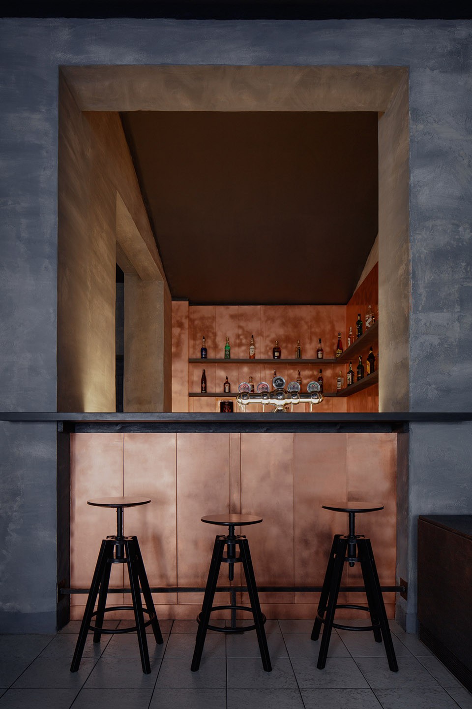 007-Copper Bar_Zavoral architekt
