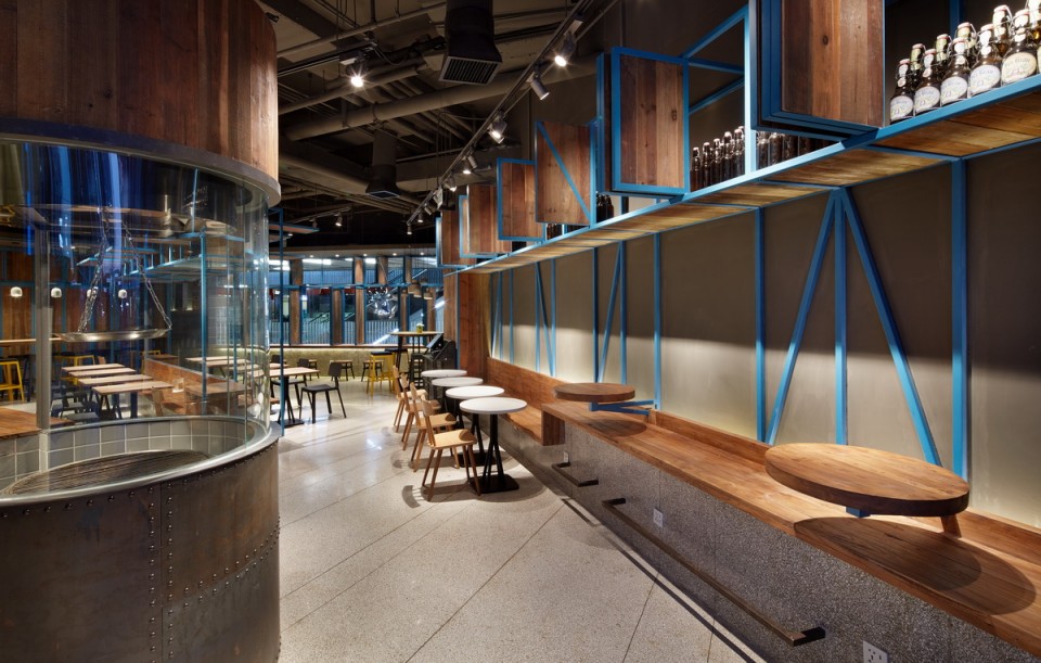 009-OT Grill_Golucci Interior Architects