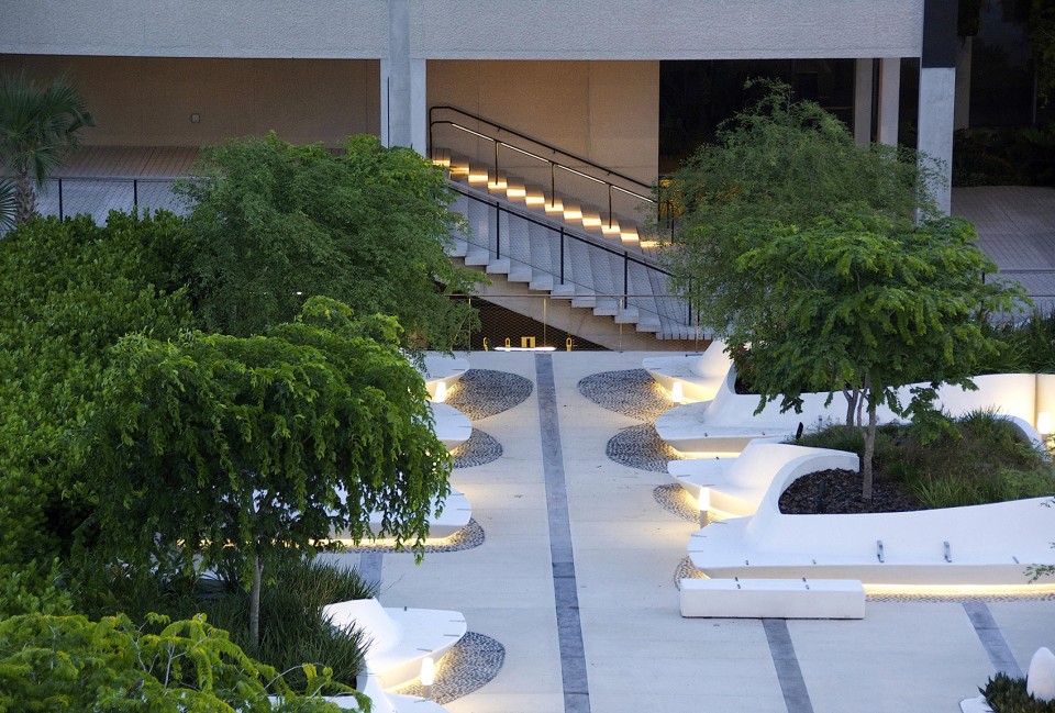 011-Knight Plaza, Miami by James Corner Field Operations