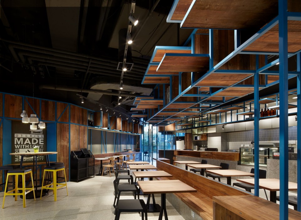 011-OT Grill_Golucci Interior Architects