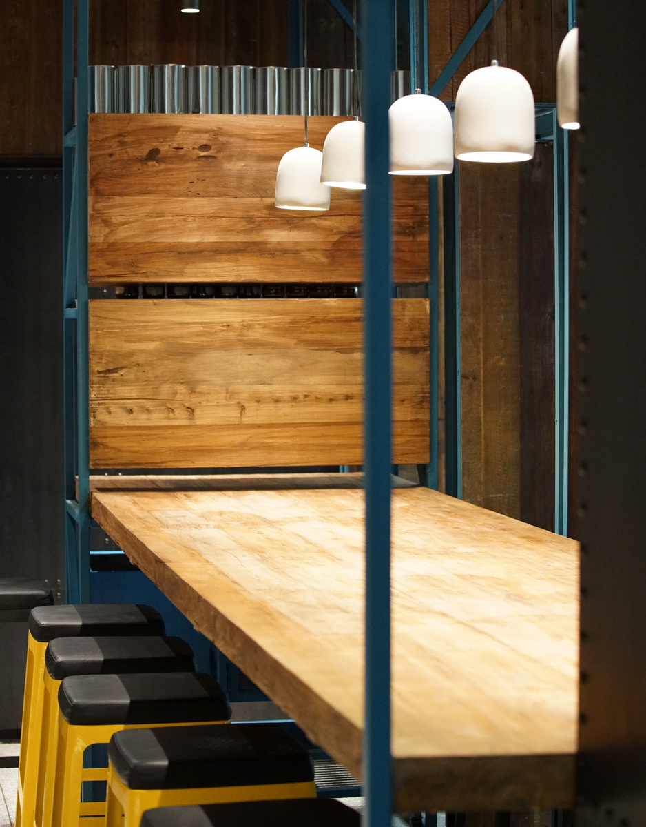 019-OT Grill_Golucci Interior Architects