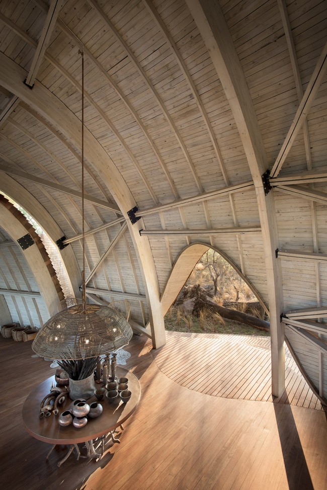 003-SANDIBE SAFARI LODGE IN BOTSWANA BY MICHAELIS BOYD ARCHITECTS