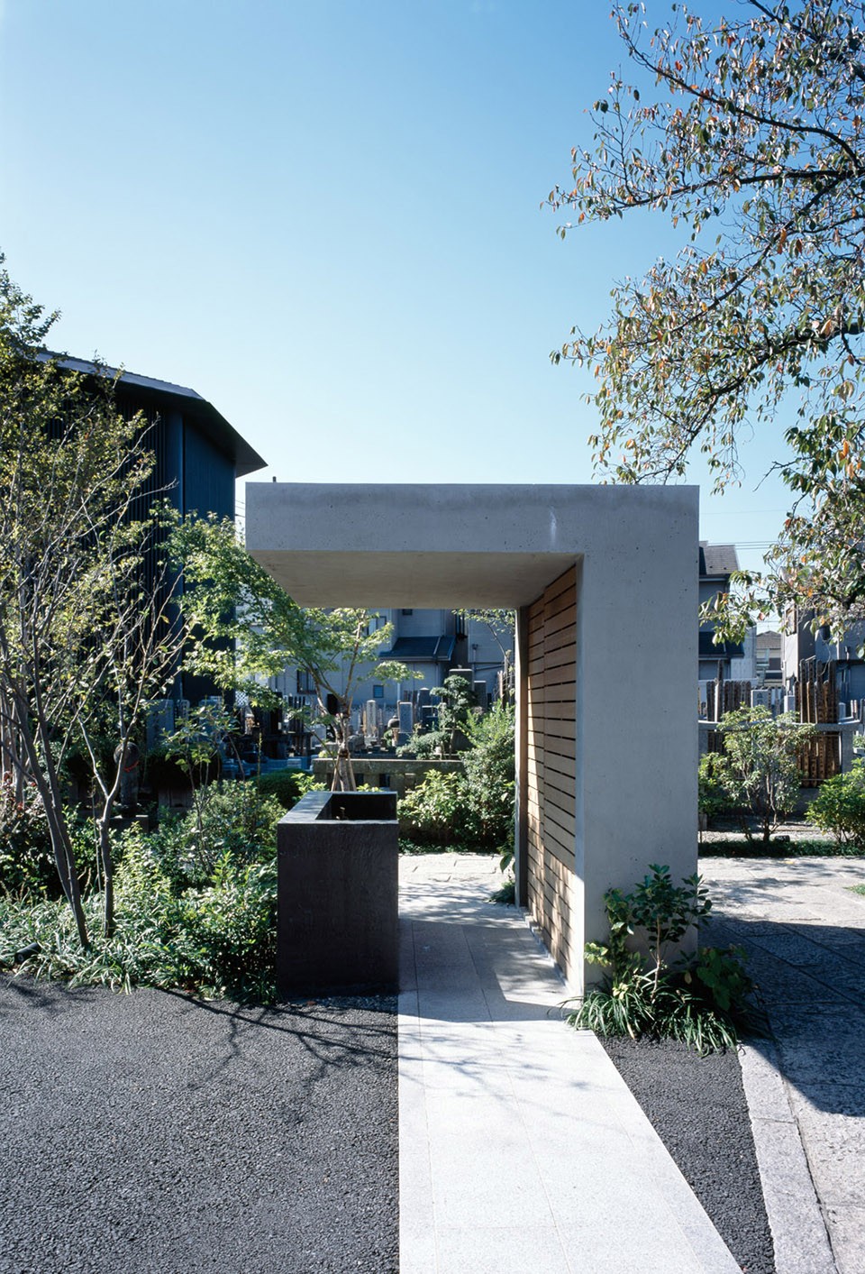 008-Hasshoden_Love Architecture