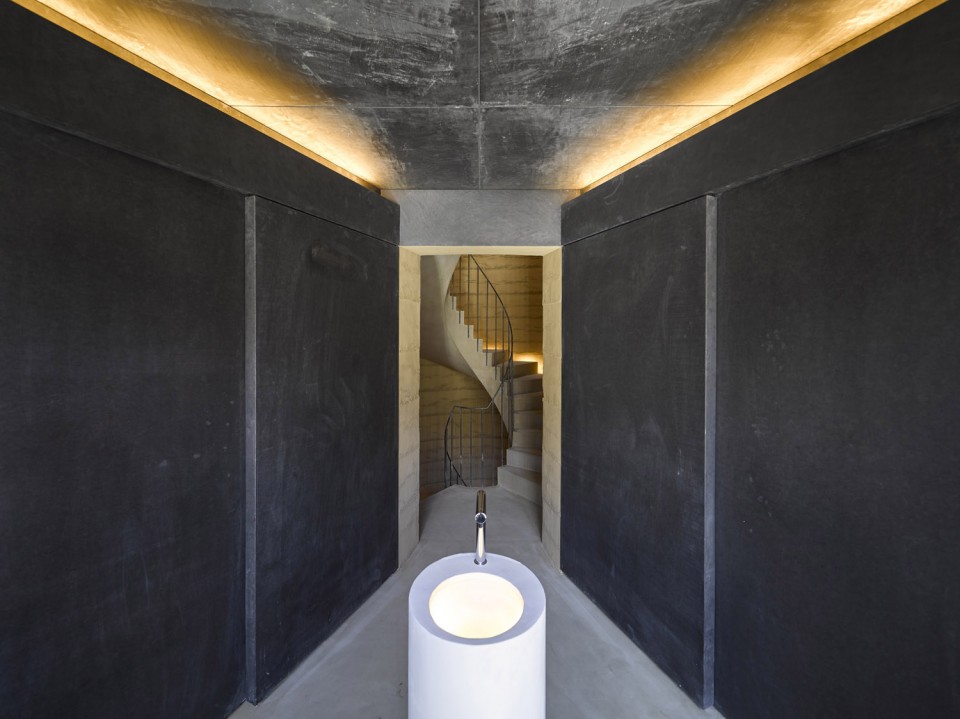 009-Hasshoden_Love Architecture