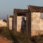 沉入大地，指向天空 - 法国Rivesaltes军营纪念馆 / Rudy Ricciotti + Passelac & Roques