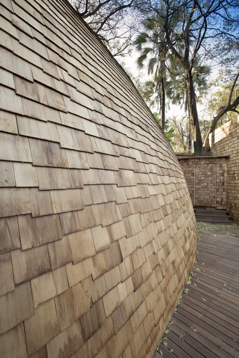027-SANDIBE SAFARI LODGE IN BOTSWANA BY MICHAELIS BOYD ARCHITECTS