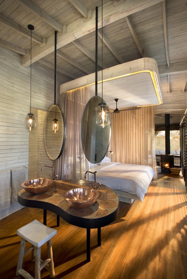 037-SANDIBE SAFARI LODGE IN BOTSWANA BY MICHAELIS BOYD ARCHITECTS