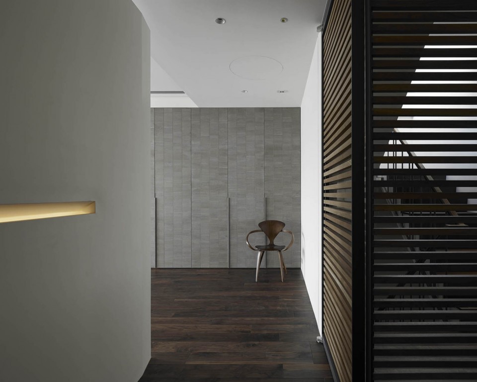 13-Fleeting Time by Waterfrom Design