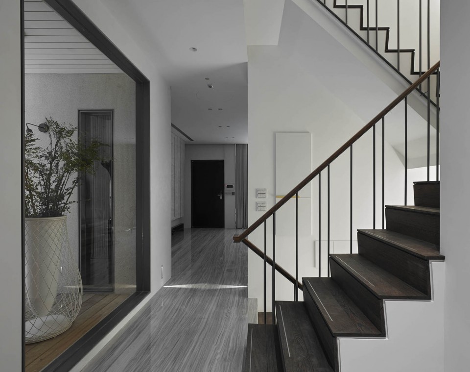 3-Fleeting Time by Waterfrom Design