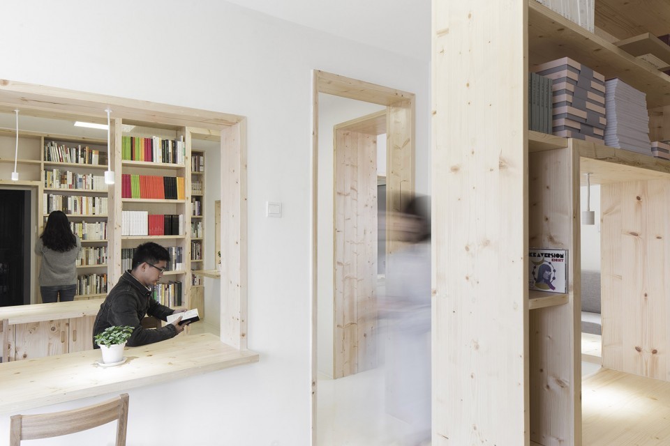 3-Reedom,A-Hidden-Top-Floor-Bookstore-by-Cao-Pu