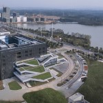 湖南城陵矶综合保税区通关服务中心 / 上海建筑设计研究院