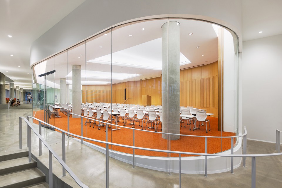 AV Lecture hall on ground level Design Loft