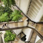 “天空之城” - 从地面到顶层自由穿梭的舒适型高密度公寓，新加坡 / WOHA