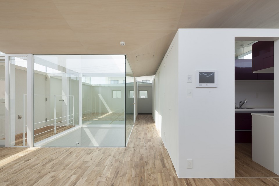 30- BUILDING M in Hiratsuka, Kanagawa by I.R.A.