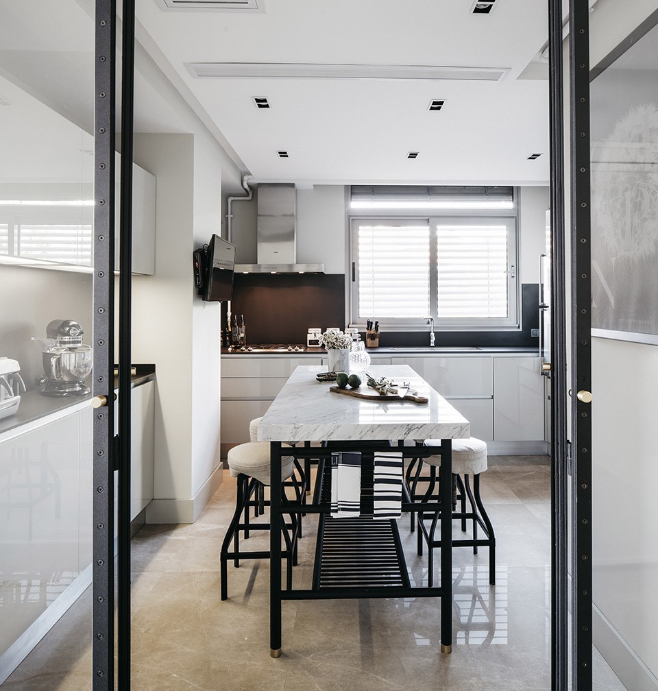 32-Khalkedon House, Istanbul by Escape From Sofa