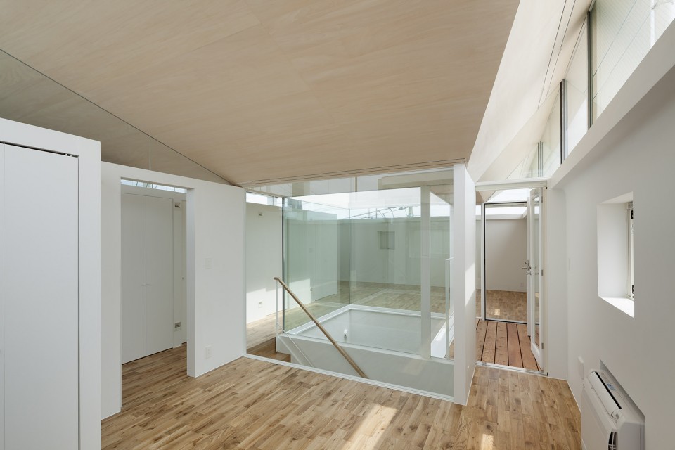 34- BUILDING M in Hiratsuka, Kanagawa by I.R.A.