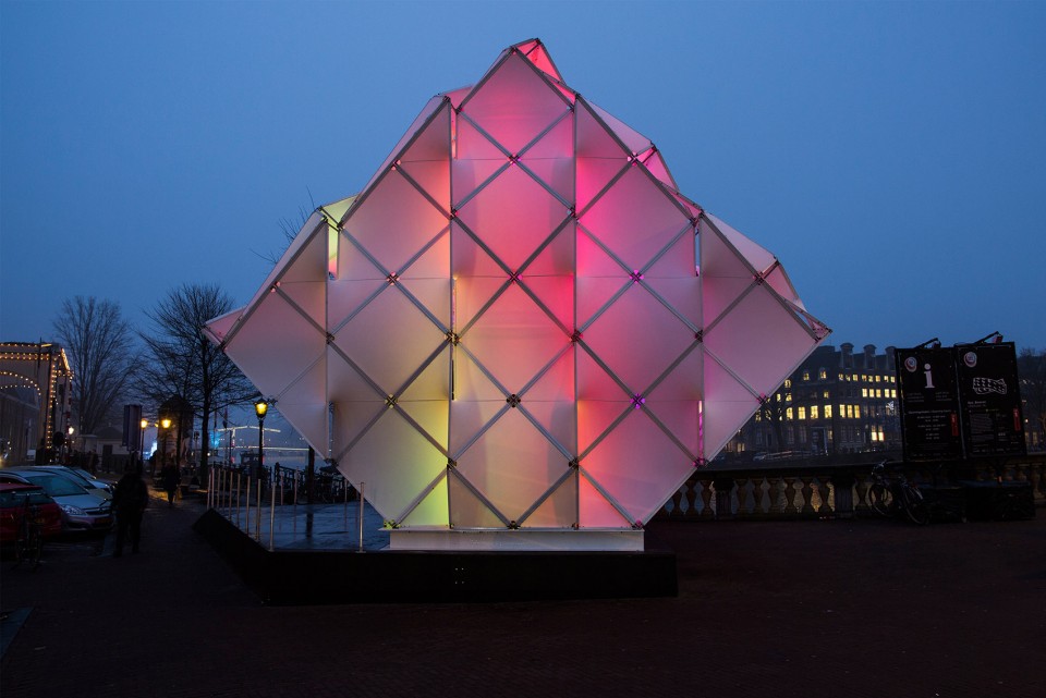 5-Eye_Beacon Pavilion for the Amsterdam Light Festival by UNStudio and MDT-tex