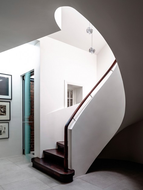 6-Duplex in The City, Sydney by Luigi Rosselli Architect