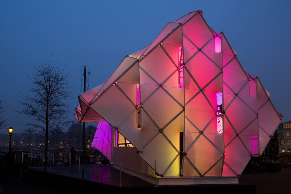 6-Eye_Beacon Pavilion for the Amsterdam Light Festival by UNStudio and MDT-tex
