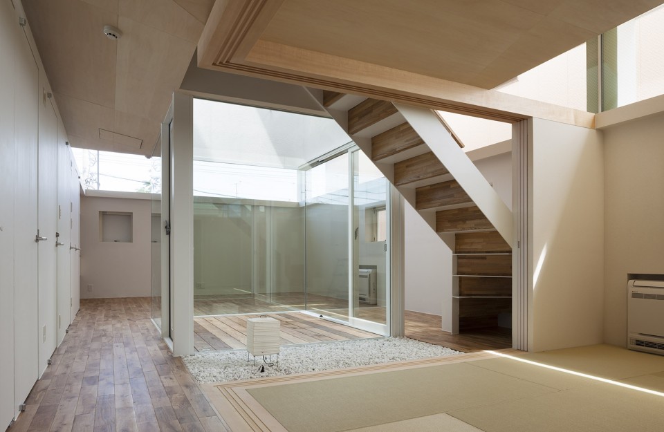 60- BUILDING M in Hiratsuka, Kanagawa by I.R.A.