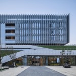 湖南城陵矶综合保税区通关服务中心 / 上海建筑设计研究院