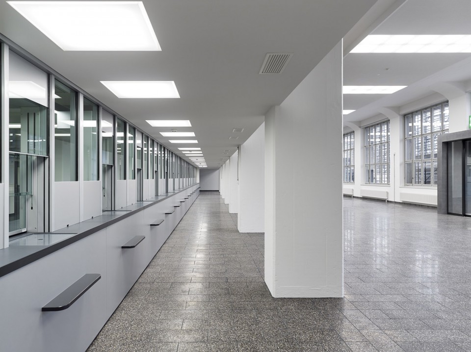 8-Sihlpost, Zurich by Max Dudler
