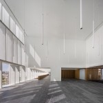 与基地深切对话 - 西班牙卢戈市礼堂 / Paredes Pedrosa Arquitectos
