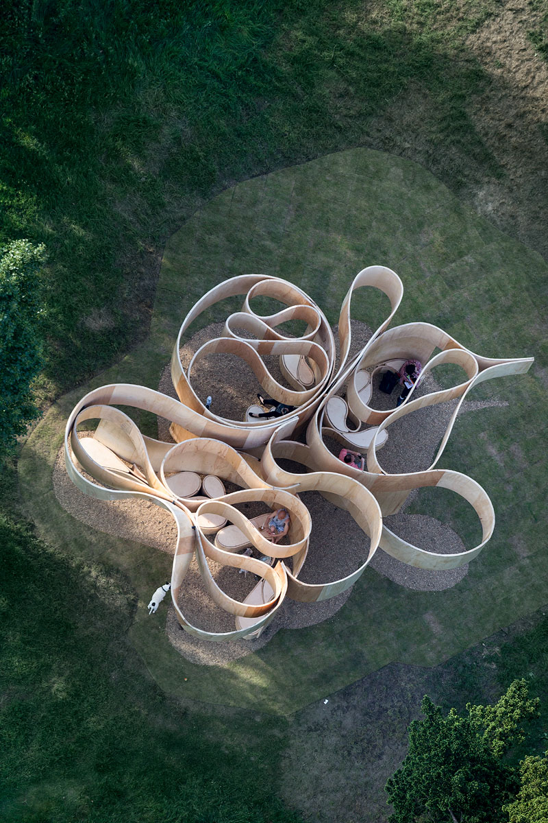 Serpentine-Summer-House-by-Barkow-Leibinger-3