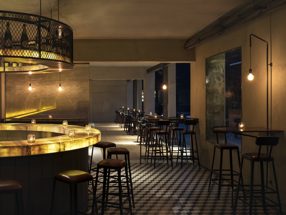 002-Fly Lounge by Jin Design Studio