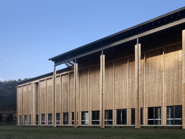 10 东面柱廊局部 摄影：姚力- Shitang Village Internet Conference Center, Jiangning, China by AZL Architects