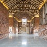 萨福克教堂山谷仓改造住宅 / David Nossiter Architects