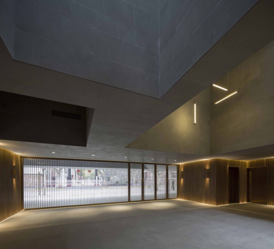 12_new shanghai theatre_neri hu