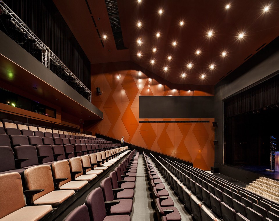 15-Municipal Auditorium in Lucena by MX_SI architectural studio