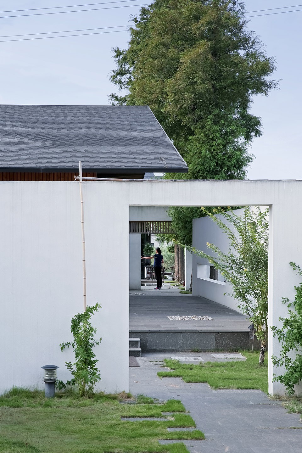 15_deep3 courtyard_su architects