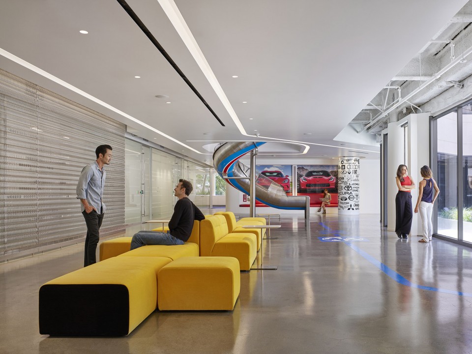 1st floor rest1