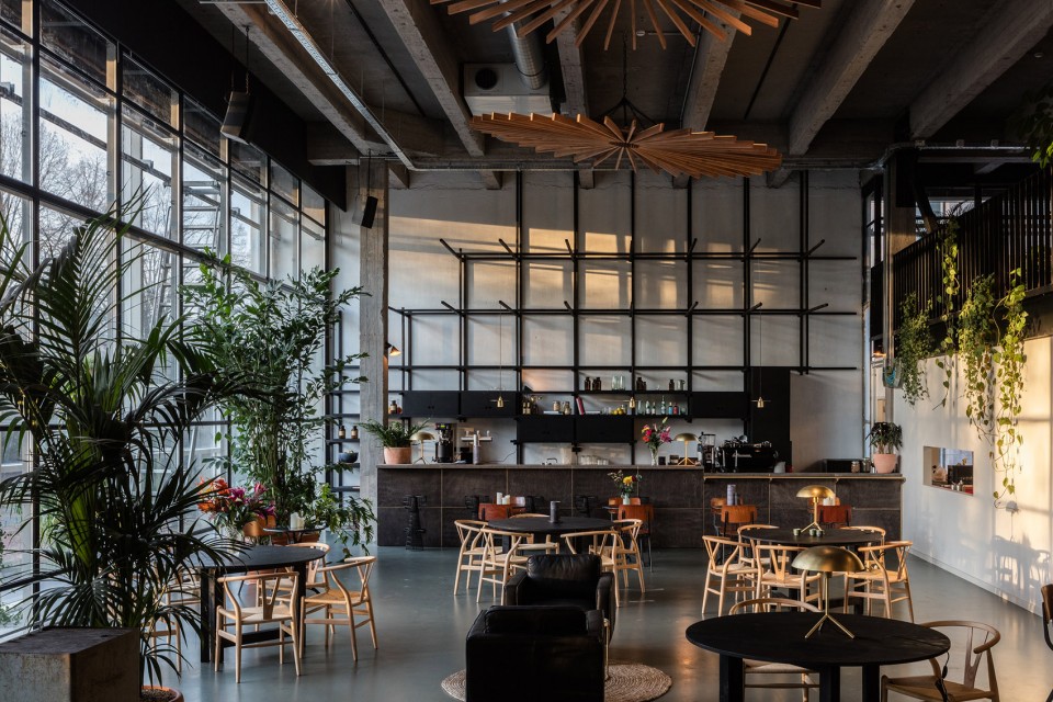 2-Fosbury & Sons Introduce a New Way of Working Decorated by Going East