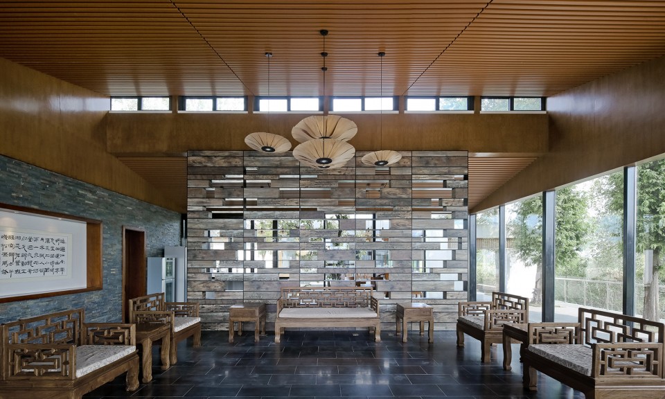 21_deep3 courtyard_su architects